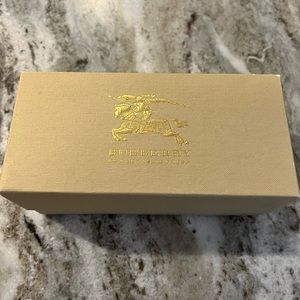 Burberry sunglasses only the box